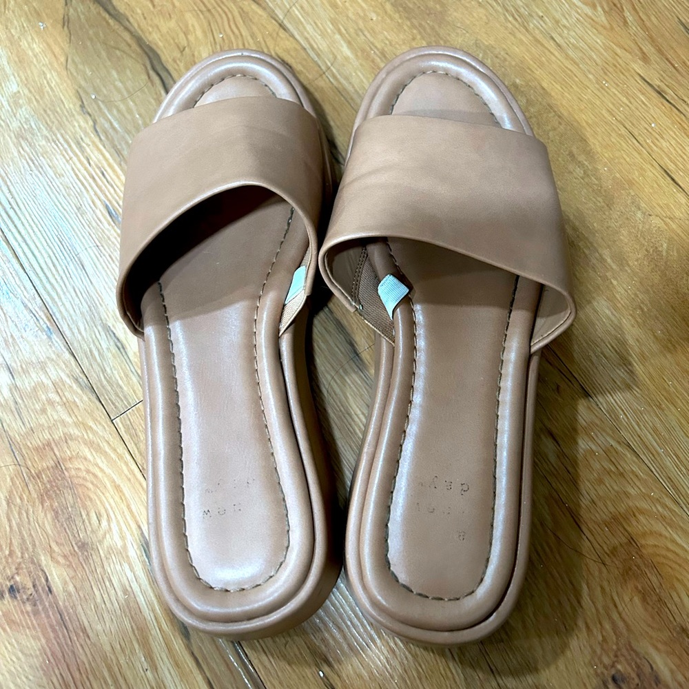 A New Day Women’s Tan Platform Sandals size 6